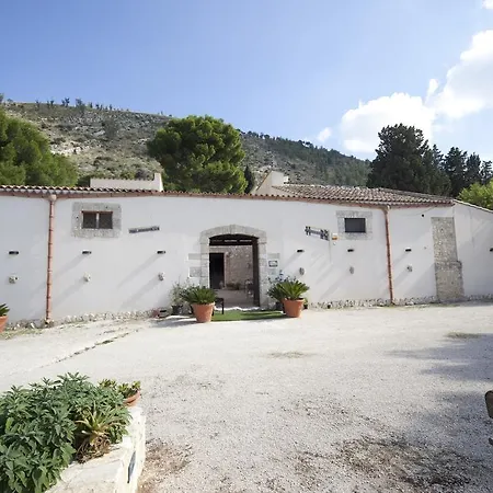 Hotel Turismo Rurale Baglio Fastuchera 3*